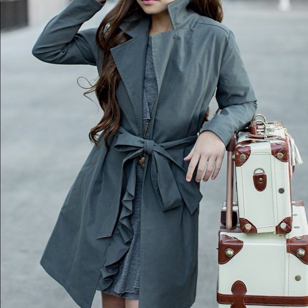 Mia Joy NWT size 7 Presley Trench Coat in Charcoal